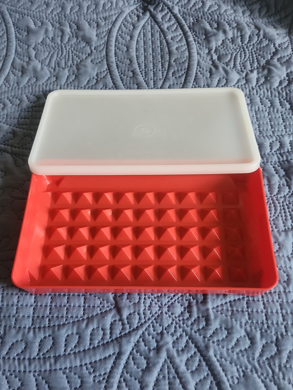 Vintage Tupperware 1292 Small Marinade Container/Meat Keeper
